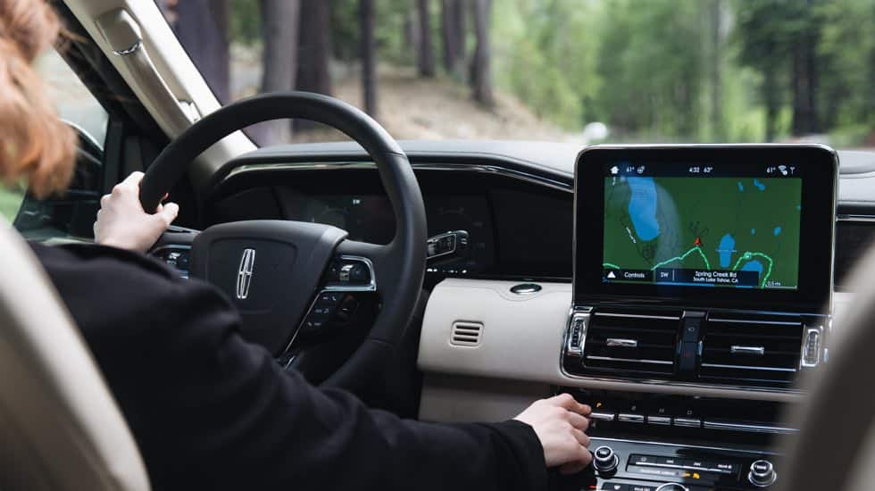 Как да Избера Най-Добрата GPS навигация за Кола и Камион